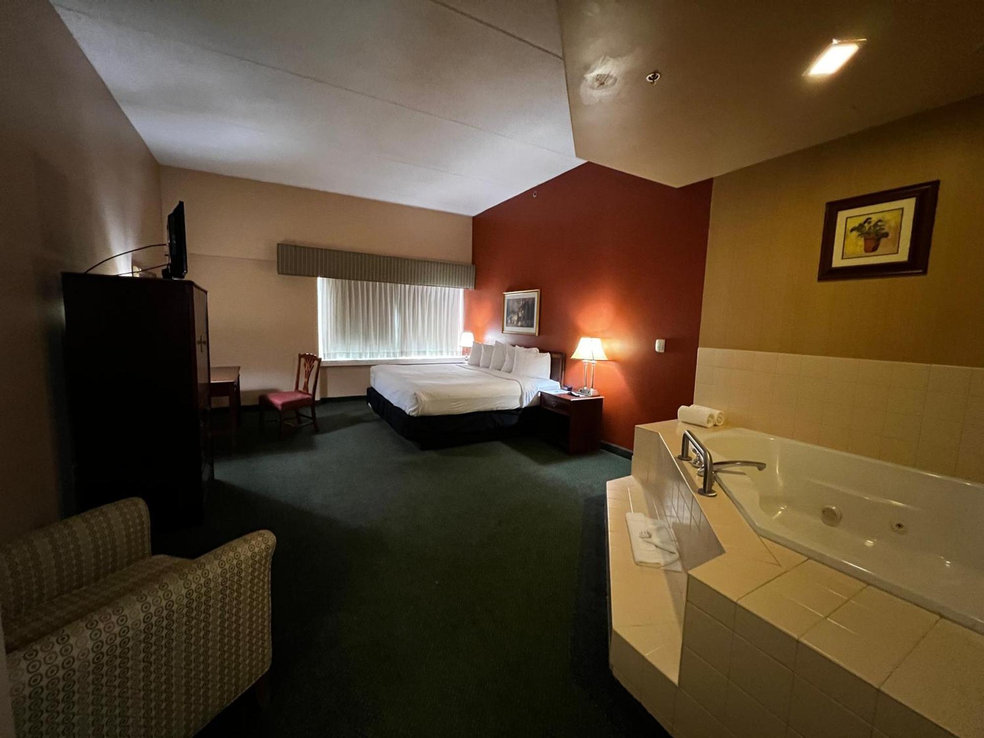 Hotel Mead Resorts & Conventions Center Wisconsin Rapids Exterior foto