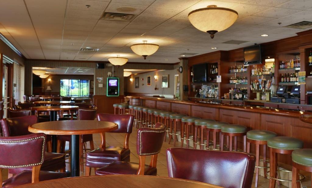 Hotel Mead Resorts & Conventions Center Wisconsin Rapids Exterior foto